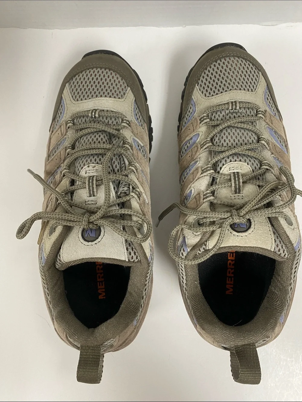 NWOT Merrell  Women’s Waterproof Hiking Shoes size 8.5